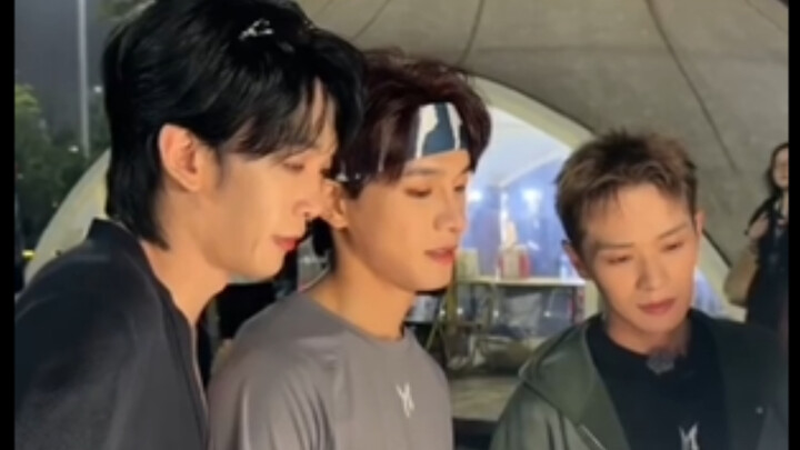 【เฉาจวิ้น เย่าเชิน หวังเหอเย่】ไม่ใช่ๆ ขำตายแล้ว ท่าหลบแบบนี้ยังมีเบื้องหลังด้วยหรอ