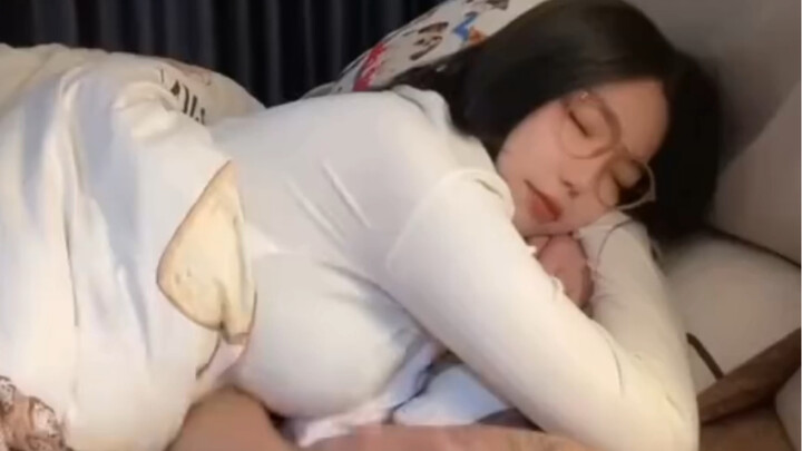 A girl who died an unnatural death... A classic, high-quality social-death scene!