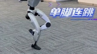 宇树G1机器人展示霹雳舞单脚连跳~极致的平衡力！！！