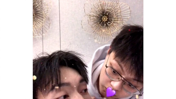 When a tsundere senior and a silly younger man fall in love...