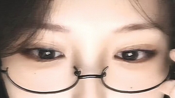 لا تسأل لماذا يبدو لطيفًا هكذا