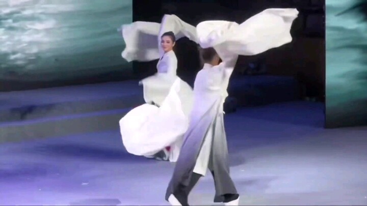 ถ้าคุณถามว่าอะไรคือคู่หูที่แข็งแกร่งสองคน... แขนเสื้อน้ำจะให้คำตอบกับคุณเอง▶️