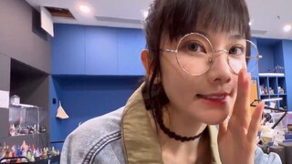 『Store Visit』Does this kind of toy store still hire a lady boss?