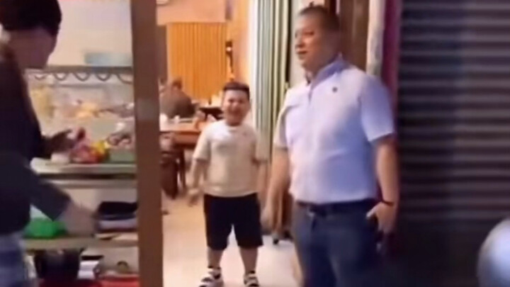 Dad, you need to wear clothes at night - Original video