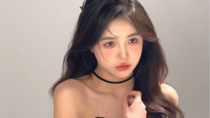 Lòng chiếm hữu nổi lên, đang làm gì vậy? Báo cáo ngay!