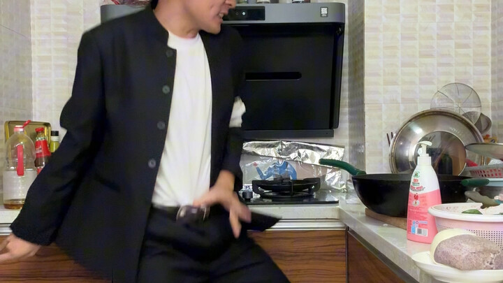 The Chinese version of Billie Jean is totally awesome!