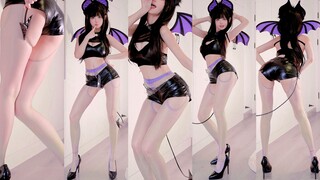 Little Devil Lip&Hip Hand Licking Dance