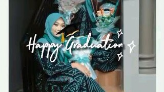 💐foto ke dua itu aku sebelah kiri mila tengah sebelah kanan itu nama nya raisa tapi kurang depa💐