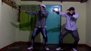Dos turros bailando PONPONPON│Two guys dancing PONPONPON [HD]
