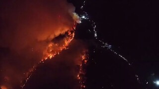 ولعل هذا الخط الأزرق هو الفارق بين حرائق الغابات في تشونغتشينغ وحرائق الغابات في كوريا الجنوبية.
