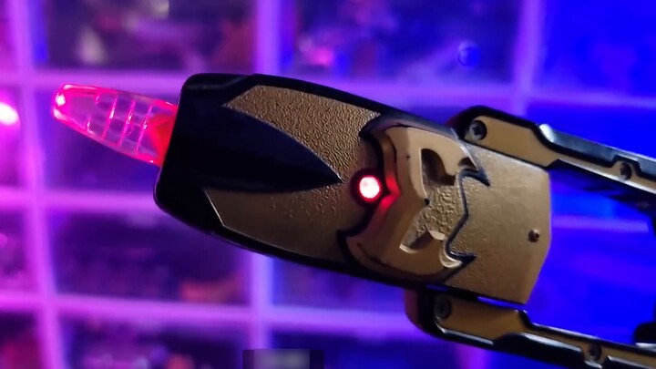 [ครบรอบ 20 ปี Magic Ranger] Magic Ranger Transformer DX Magic Phone! มากกว่า 10,000 คาถา! ความกล้าแล