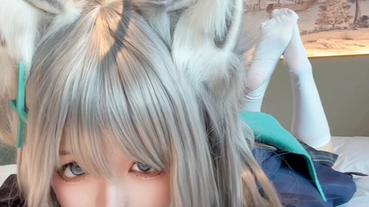 How do I shoot this pose…?