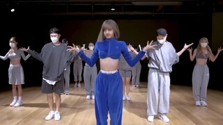 《LALISA》练习室 帅炸 不愧是辣Lisa