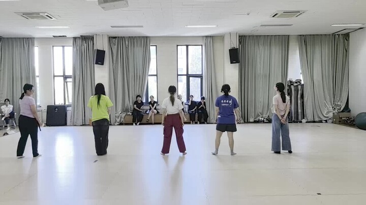 Peking University | If you don’t know aerobics, then I at least know a thing or two about Super Pig.
