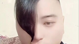 Sikap duduk yang agresif: Sang Raja di masa lalu