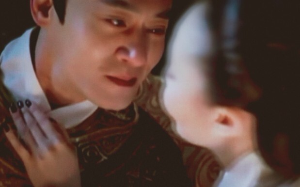 “Is it so easy to push?” “I don’t believe it.” “Unless I try” [Xiuqing‖Crossing the Bridge] Don’t co