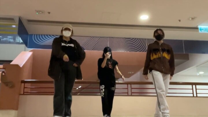 NCT Dream team whistle dance cover by handsome Hong Kong school boy