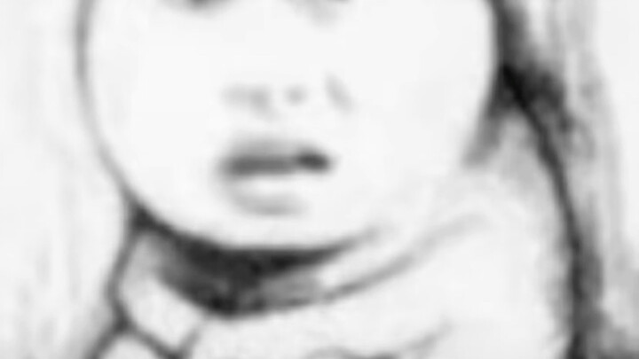 Girls are already tough, but even tougher when school starts: a tiny suitcase, no problem at all!