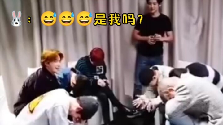 [EXO] I’ve watched this clip 800 times and still laugh every single time.
