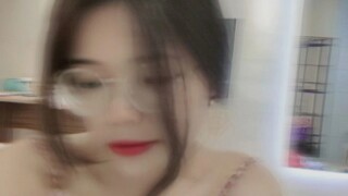 Nữ sinh viên đại học hiện đại chỉnh sửa ảnh tàn nhẫn đến mức nào? So sánh với máy ảnh gốc (Tôi sẽ lừ