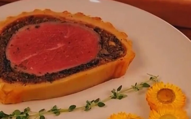 有朋友吃过这样的惠灵顿牛排吗 "美食  "惠灵顿牛排