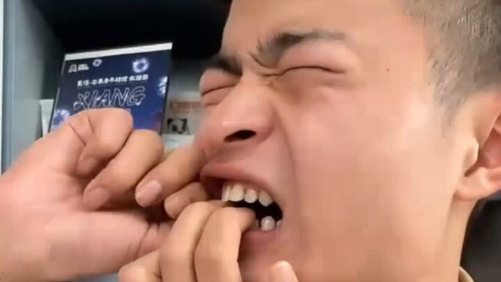 Da Guo TV’s 12-Minute Theatrical Edition of Eating Pure Ice — If You Haven’t Tried It, Quit Now