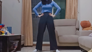 大概是第一个翻跳妈妈豆WooAh Hip全曲的 大年初一祝大家新年快乐