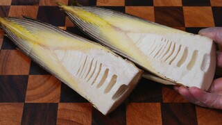 To remove the bitterness from bamboo shoots, simply blanching isn't enough—my grandma taught me a tr