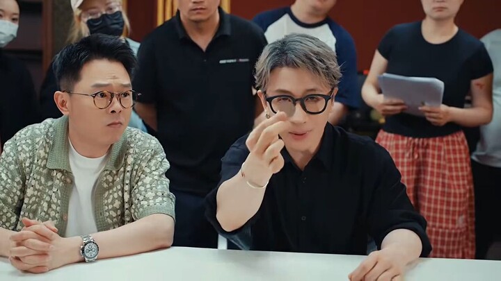 Lưu Khiêm quay một quảng cáo tủ lạnh, thế mà lại biến luôn cả mình đi mất hahaha
