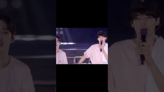 S.Coups:😆😁*being hyper* Wonwoo:😐#seventeen #scoups #wonwoo #the8 #jun #joshua #dk #hoshi #dino#woozi