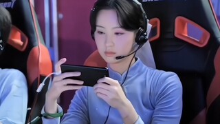 Chen Duling | No one should miss out on seeing a beauty playing games! I heard she once beat a male 