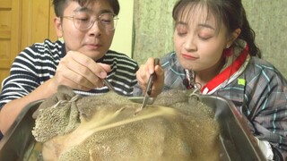 Thinking that I had lost 600 yuan, the boss took out a knife and was shocked after cutting it open!