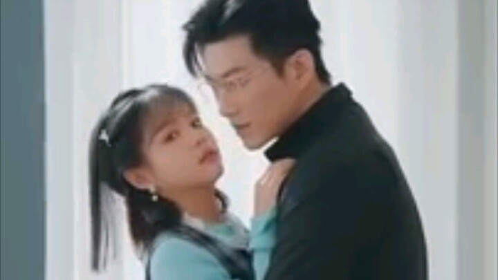 No14 Down-and-out she was taken home by bestie's CEO uncle and spoiled to the extreme