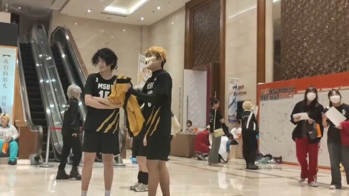 Serigala Gong Yu mencoba merebut Hinata di depan Kageyama