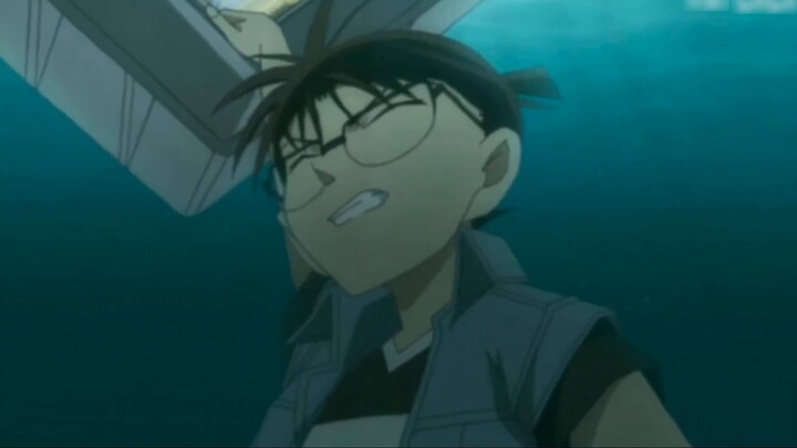 Conan is in danger, Haiyuan and Xiaolan both cry for him