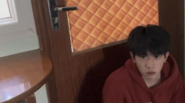 Bạn bị mẹ phạt từ khi còn nhỏ và bạn không bao giờ nói được nữa