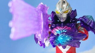 Versi Jepang yang eksplosif! Semua set armor sudah terkumpul! Set Armor Ultraman Ake Edisi Deluxe Se