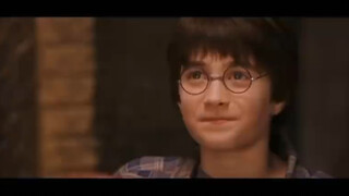 Người nước ngoài gọi Harry Potter bằng tiếng Trung và nó khiến tôi bật cười ngay khi mở miệng.