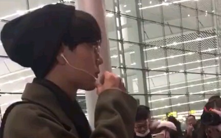 [Xiao Zhan] It’s so cute when Big Lajiao speaks Chongqing dialect!