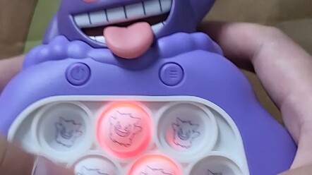 KFC kids’ meals are seriously yucky, but the Gastly game console is so much fun!