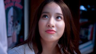 男人偶然获得个人偶娃娃，在对方的攻势之下，他最终放弃了抵抗！