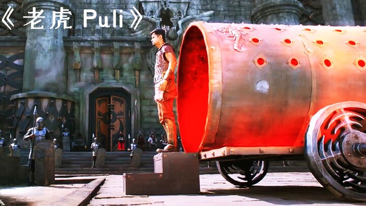 Người đàn ông dũng cảm lao vào thùng sắt nóng bỏng nhưng vẫn bình an vô sự, hóa ra thân phận của anh