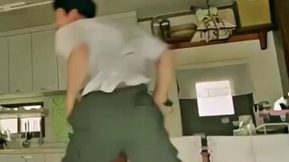 gusto mo sana maligo na flying kick ka pa