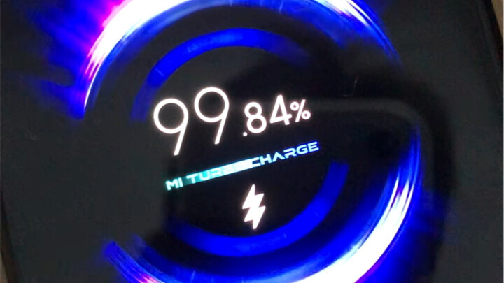 بعد إعادة توصيل الشاحن بنسبة 99.91%، بدأ الشحن من 99.01% مرة أخرى.