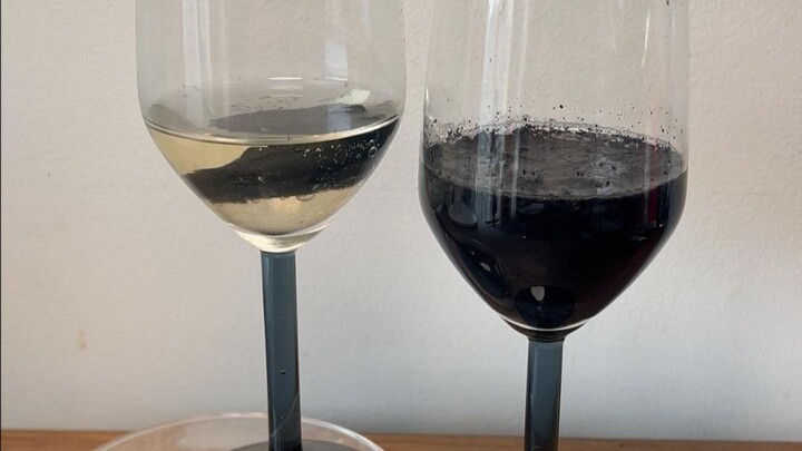 Even after a second filtration, the dirty water is still yellow. This time, let’s try using charcoal