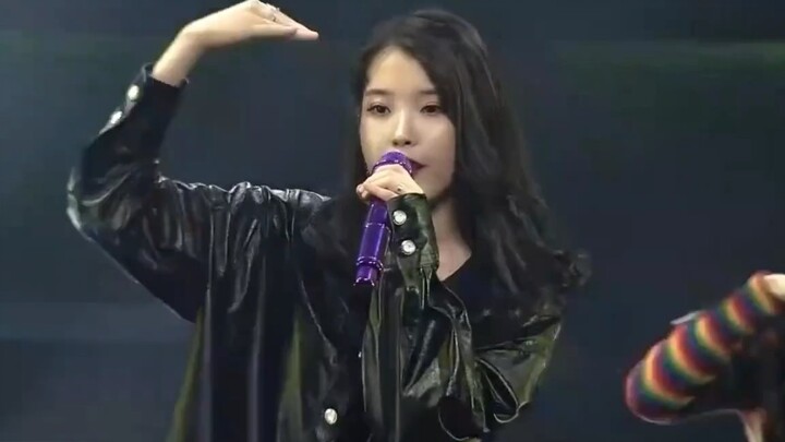 Iu - Bbibbi | Outfits + Stage Mashup