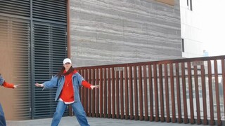 [Cơm cuốn Trung Quốc] Món này do người ta làm à? Một shot kết thúc bản cover Love-NCT U của thập niê