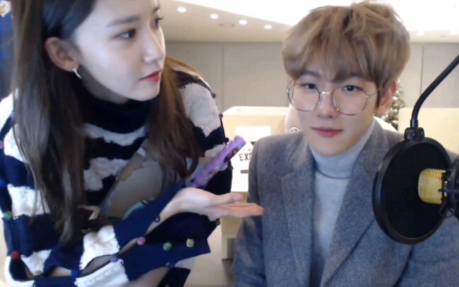 【เบน ปาร์ค】ปาร์คขี้เล่นมาก แถมยังคอยแก้ภาษาจีนให้ยุนอาด้วย