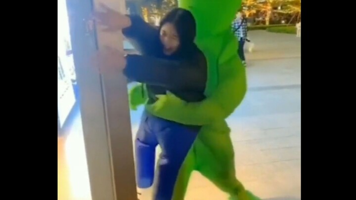 Girls' happiness is so simple.