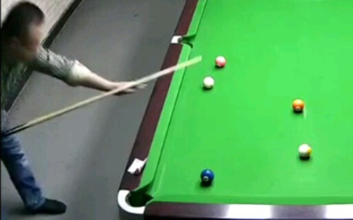 Impressive snooker technique